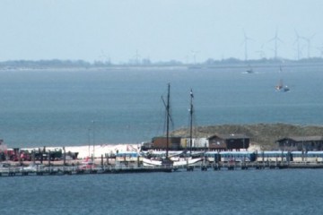 Seereise nach Hamburg - Hafen von Wangerooge