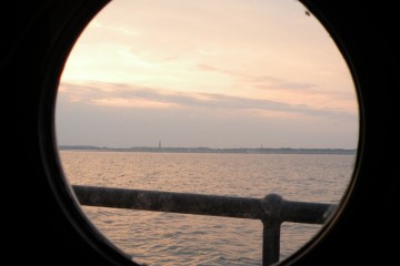 Ankern beim Leuchtturm von Schiermonnikoog