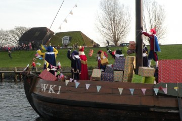 Sinterklaas - Ein Boot voll Zwarte Pieten